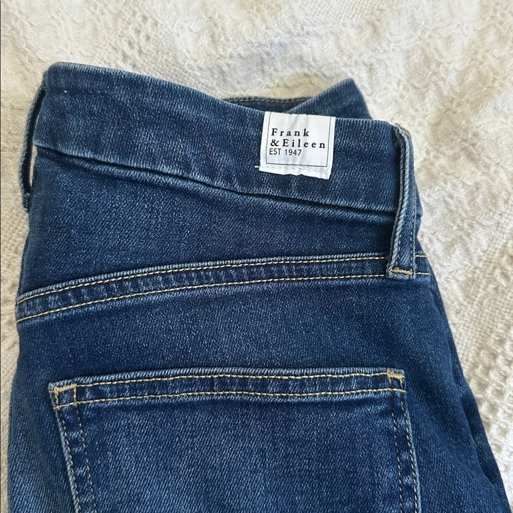 Frank & Eileen Derry Signature Slim Straight
Jeans - Picture 12 of 12